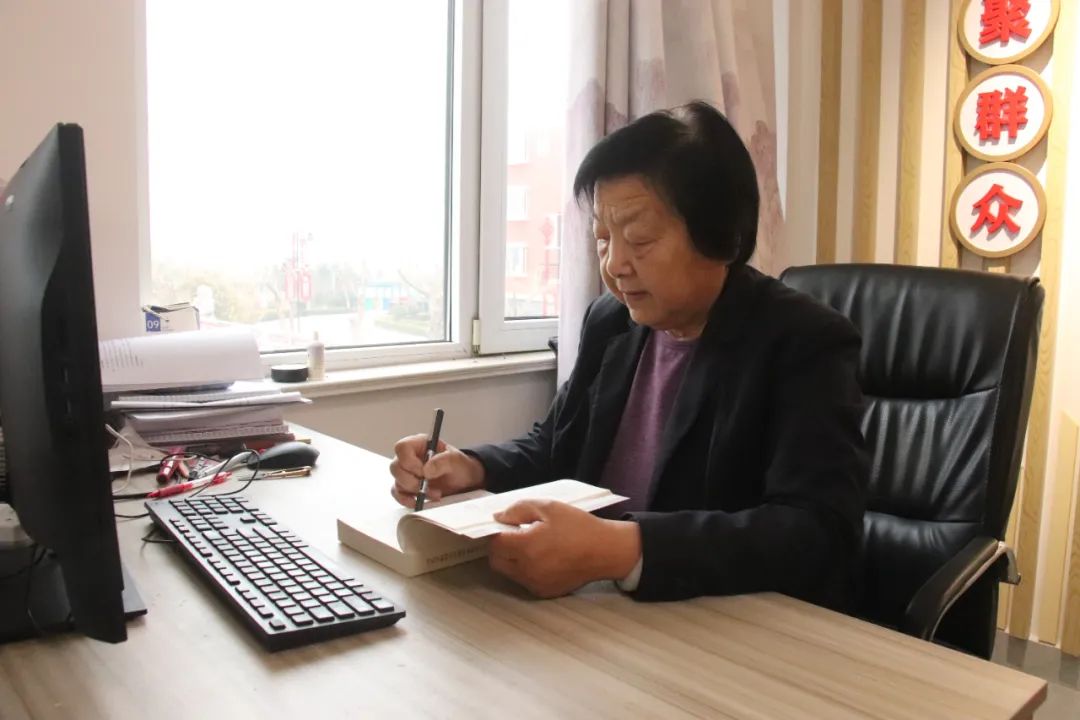 印刷机印钱视频_包装盒印刷机多少钱一台_印钱机器多少钱一台